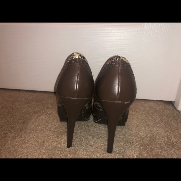 Rampage Brown Heels - Picture 4 of 4